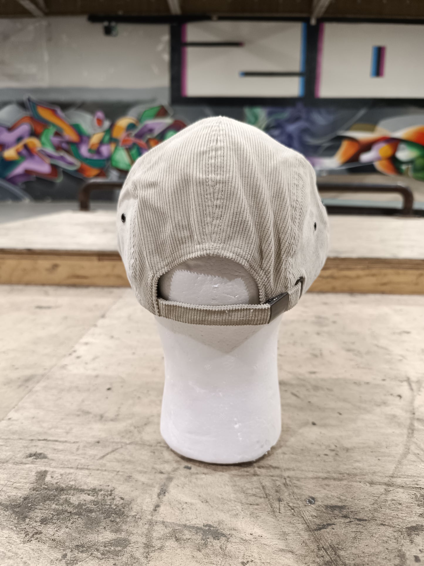 JELLYFISH corduroy 5 panel cap black/beige